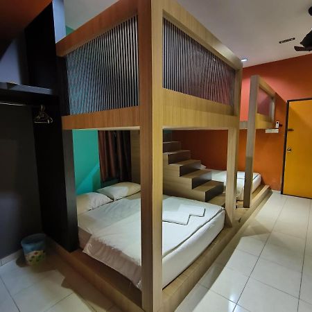 Golden Guest House Kuantan Exterior foto